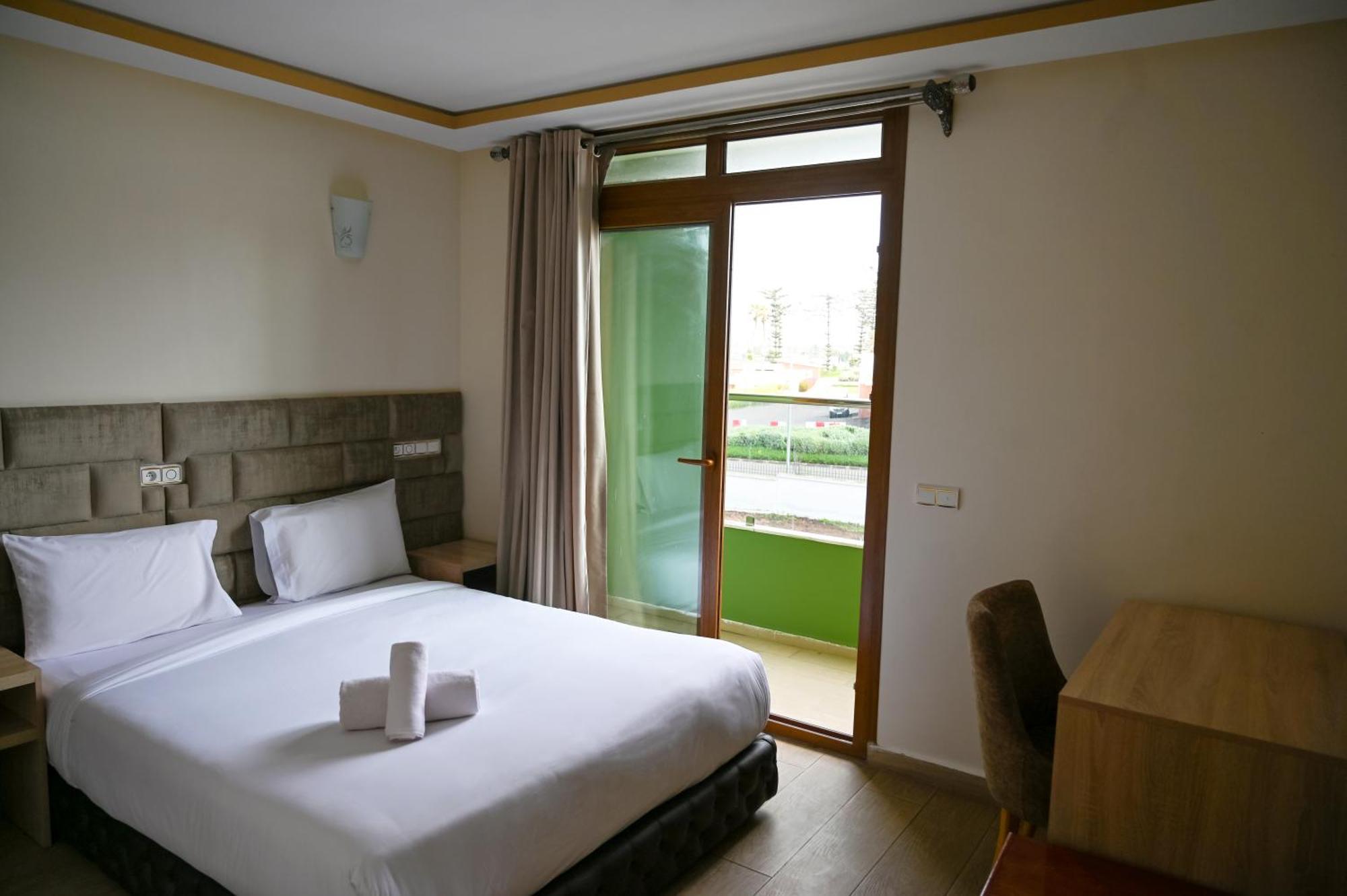 Hôtel Jawharat El Jadida Bagian luar foto