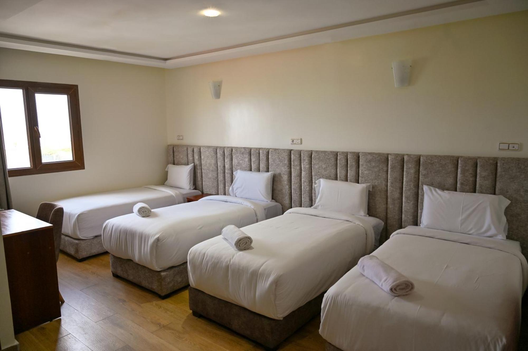 Hôtel Jawharat El Jadida Bagian luar foto