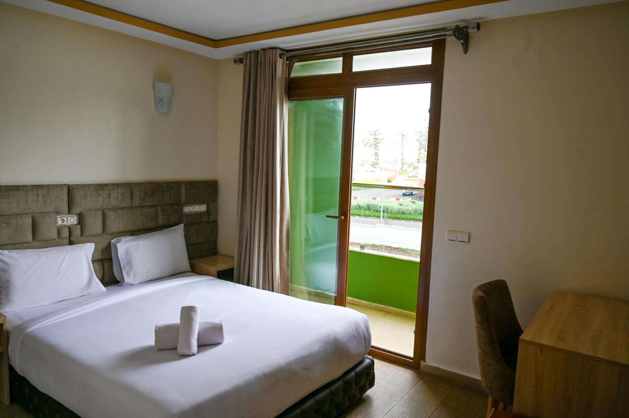 Hôtel Jawharat El Jadida Bagian luar foto
