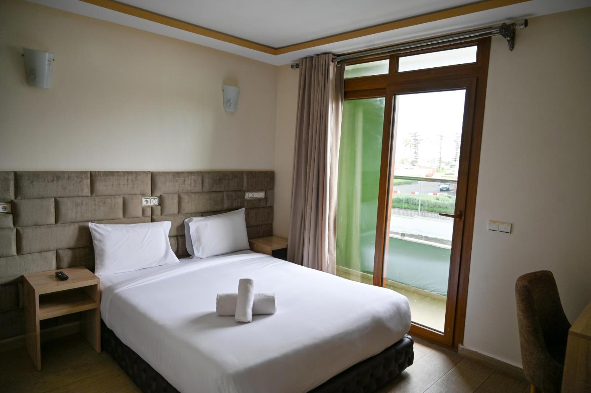 Hôtel Jawharat El Jadida Bagian luar foto